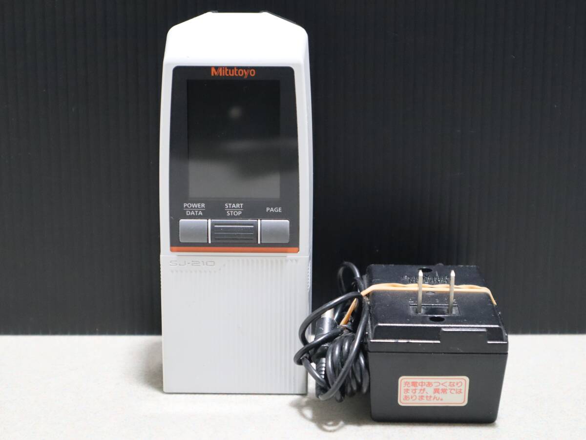 A1139 P 【動作確認済】Mitutoyo SJ-210 表面粗さ測定器 サーフテスト ハンディタイプ ACアダプター付 日本製 中古品拍卖