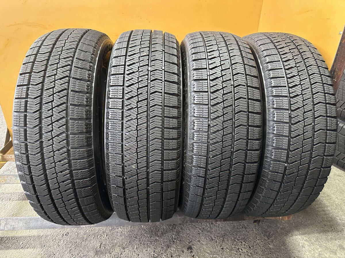 【6965】★【送料無料】★185/60R15 4本セット冬タイヤバリ山 ブリヂストン ブリザック VRX2[2021年】拍卖