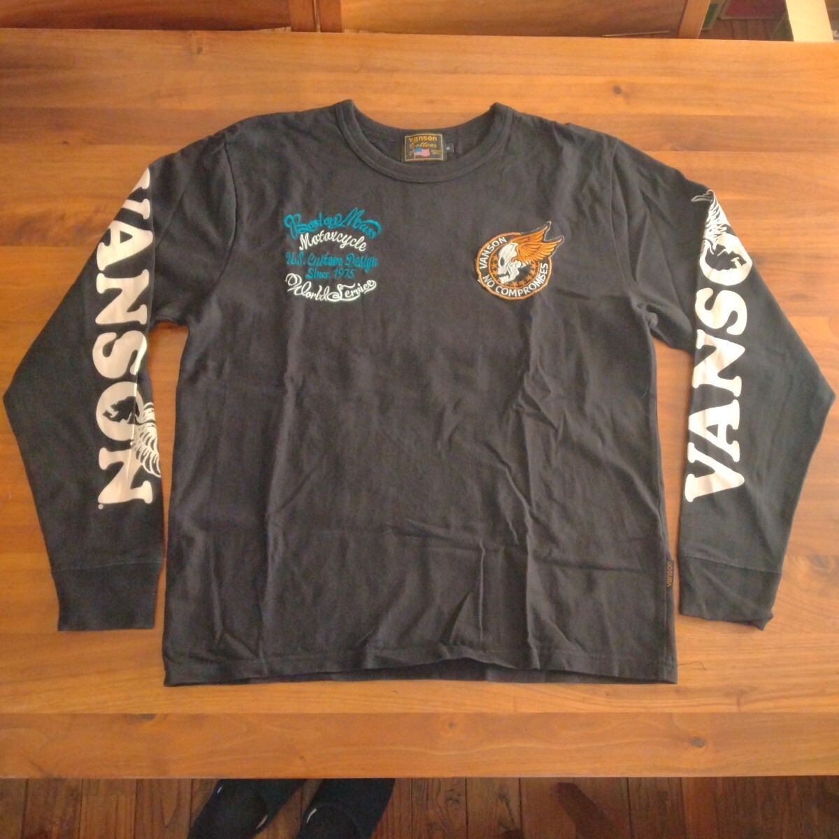 《美品》バンソン vanson バックプリント & 刺繍 長袖Tシャツ SIZE M ブラック ロンT拍卖