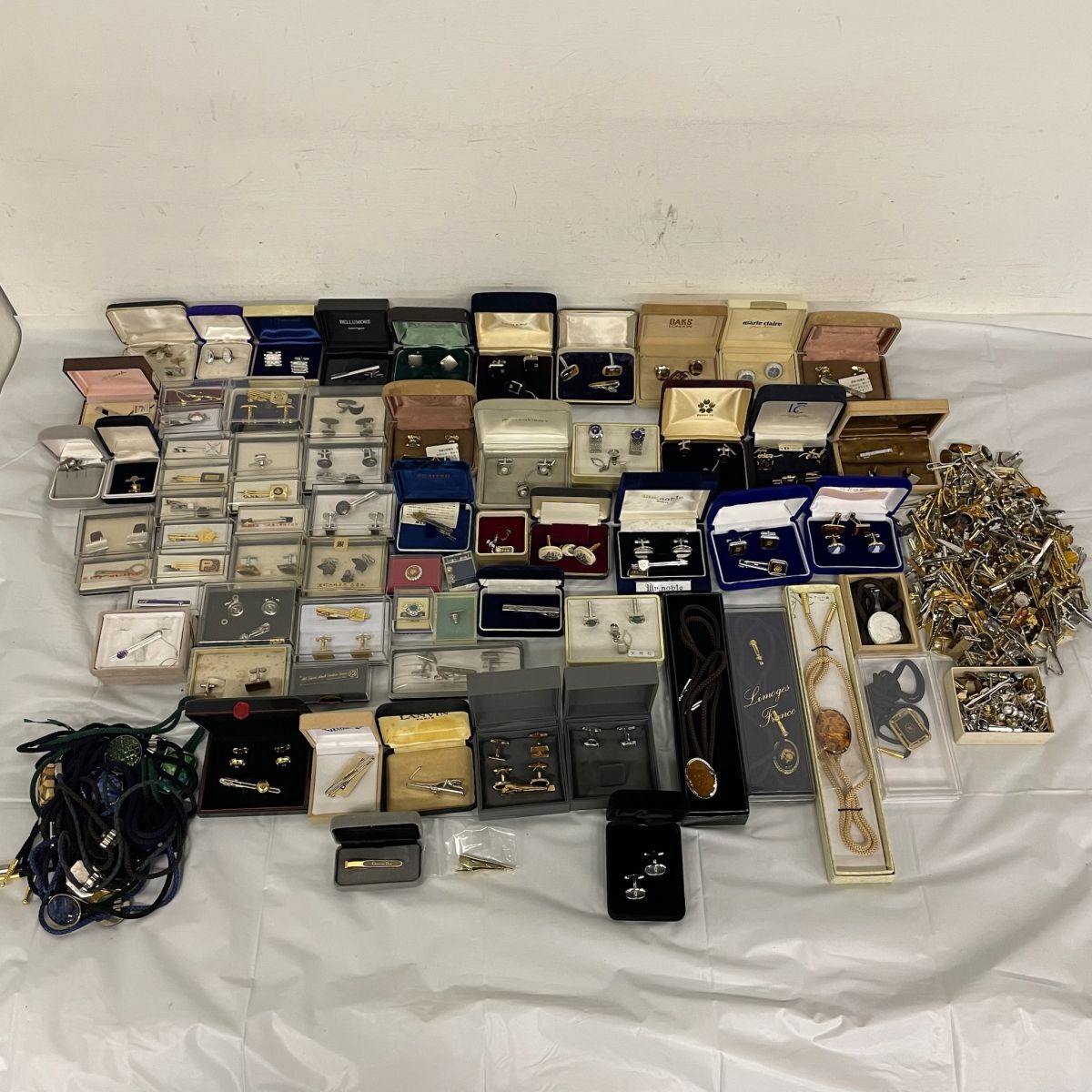 L5060 ネクタイピン カフス ループタイ まとめ クリスチャンディオール バーバリー ランバン 他 6kg以上拍卖