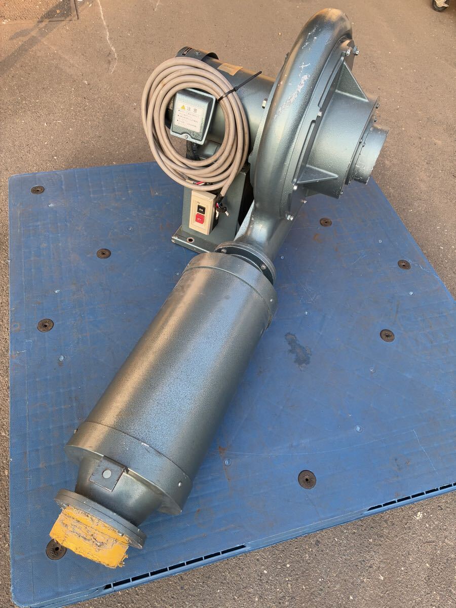 TKI-110801 美品☆粉砕機☆稼働品 200V4相拍卖