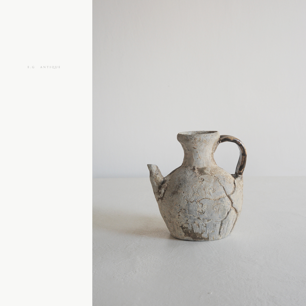 古瀬戸 鉄釉印花文手付水注 水瓶 南北朝時代14世紀 呼び継ぎ 仏教美術拍卖