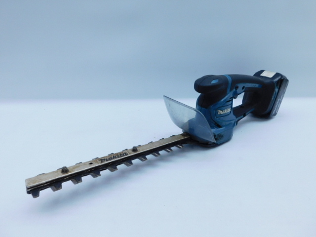 ★小1353 マキタ 充電式 ミニ生垣バリカン MUH267D 260㎜ 刈り払い機 刈払機 92510083拍卖