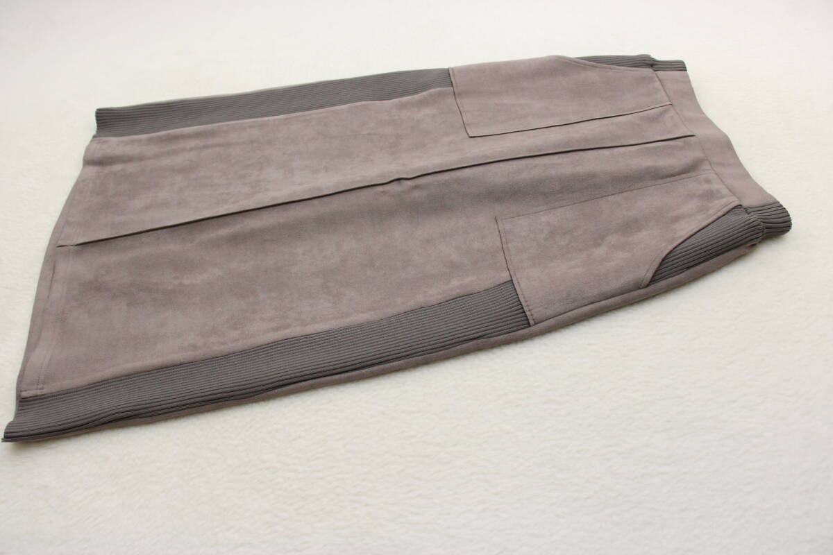 6865 新品 ウエストゴムスエード×リブ切替タイトスカート モカグレーFサイズ拍卖