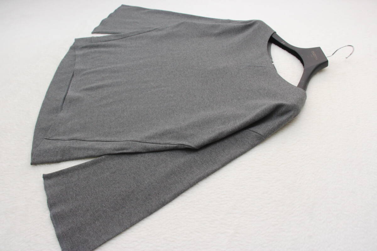 7129 新品タグ付き バックレースアッププルオーバー グレーFサイズ拍卖