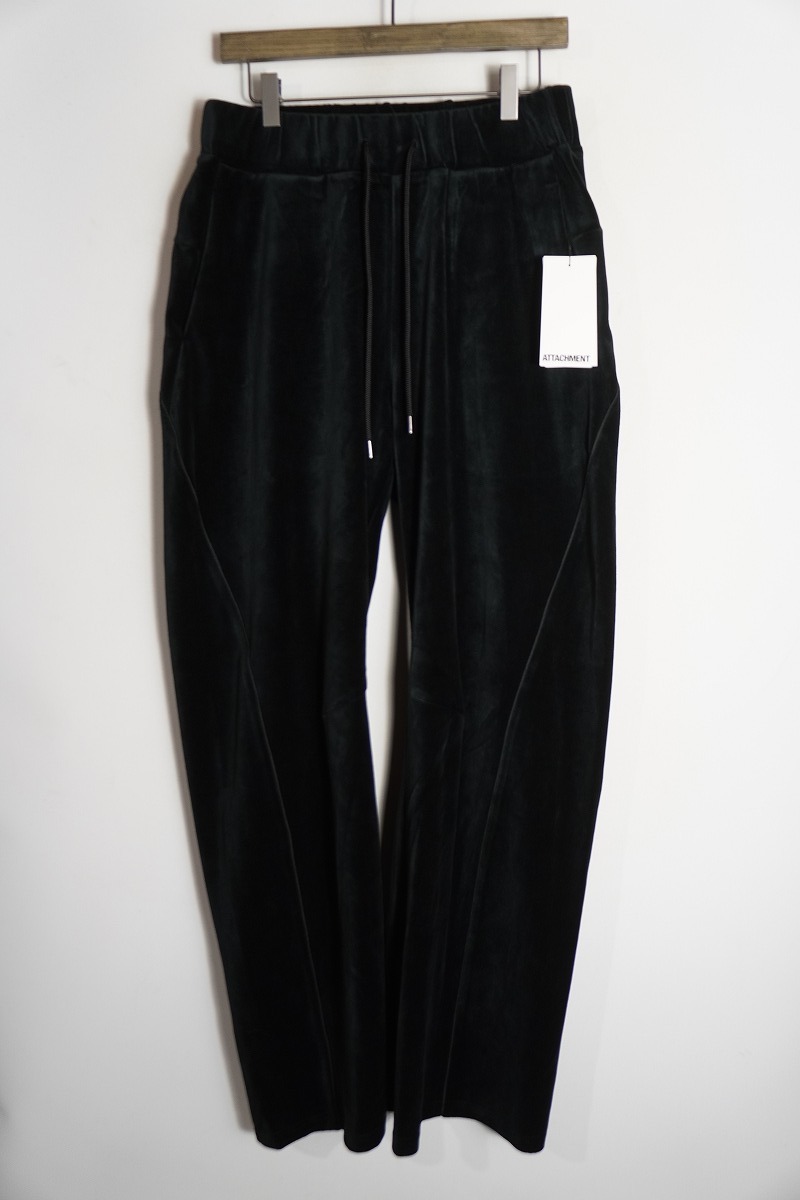 美品25AW ATTACHMENT アタッチメント AP52-046 コットン ポリエステル ベロア ジャージ 3D トラック ワイド パンツ サイズ3 黒1101P拍卖