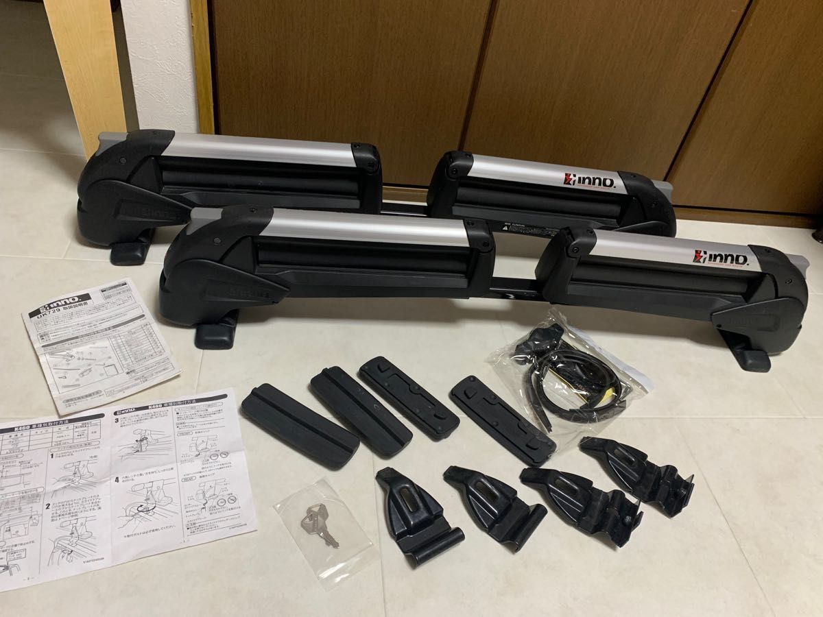 ★inno UK729 デュアルアングルスノーキャリア+取付フック K460 セット 80系 ヴォクシー ノア エスクァイア 美品♪★拍卖