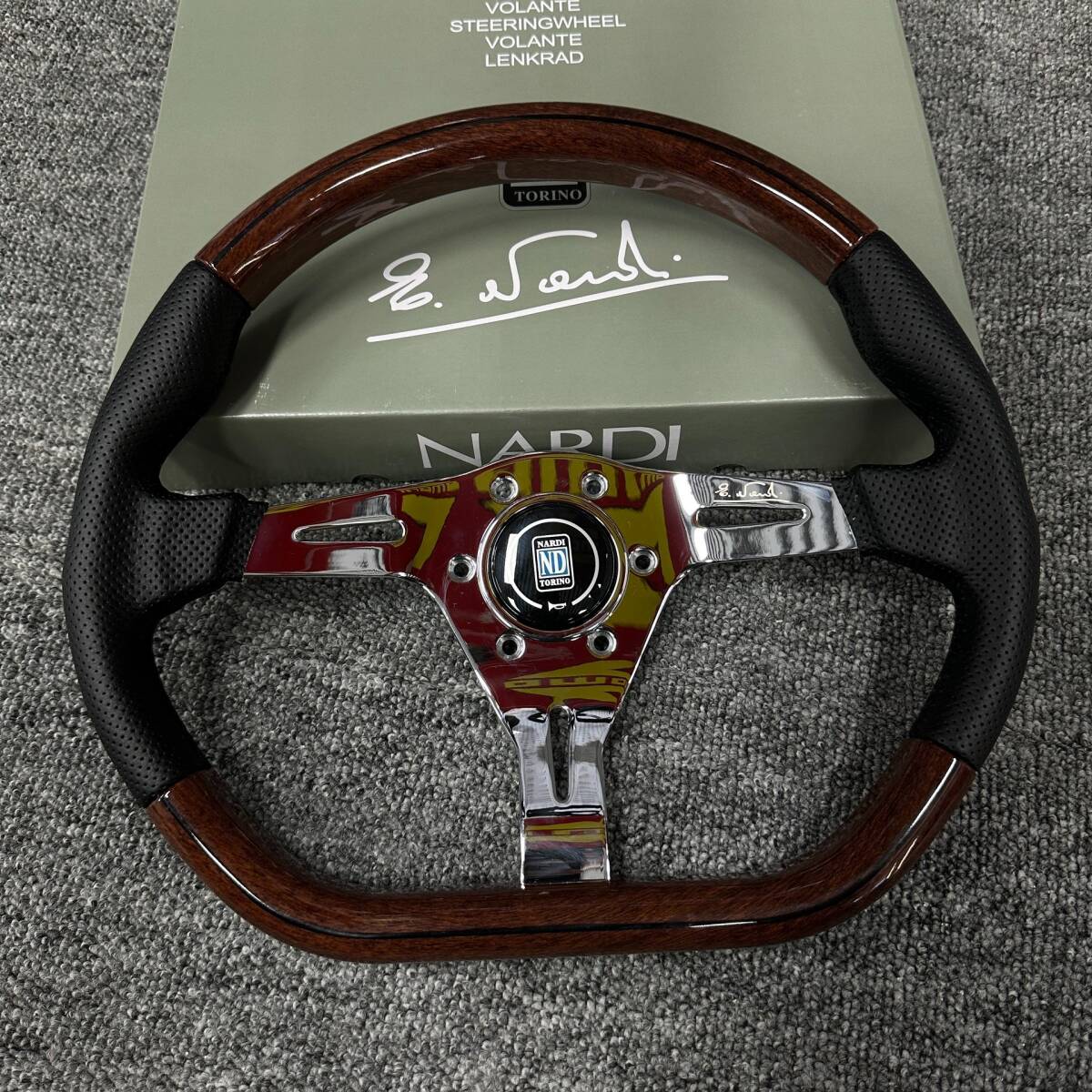 NARDI ナルディ ステアリング 14インチ 350mm 車ハンドル スポーツステアリング ウッド調 本体のみ BLACK 新型入荷9AT0089拍卖