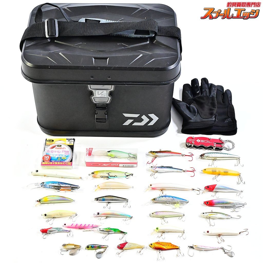 ★☆人気メーカーシーバスルアー・バッカン等小物 豪華34点セット ダイワ VSタックルバッグ アイマ コモモ サスケ ヨイチ レンジバイブ等★拍卖