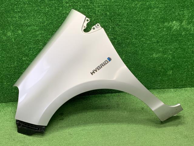 アクア DAA-NHP10 左Fフェンダー 53812-52410拍卖