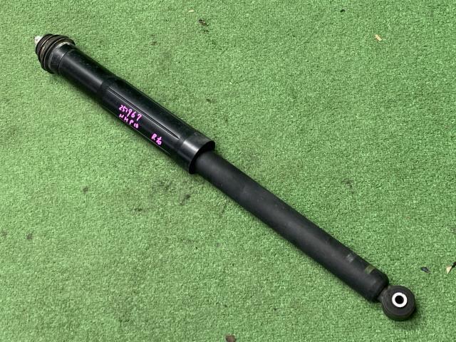アクア DAA-NHP10 右Rショックアブソーバー 48530-52G60拍卖