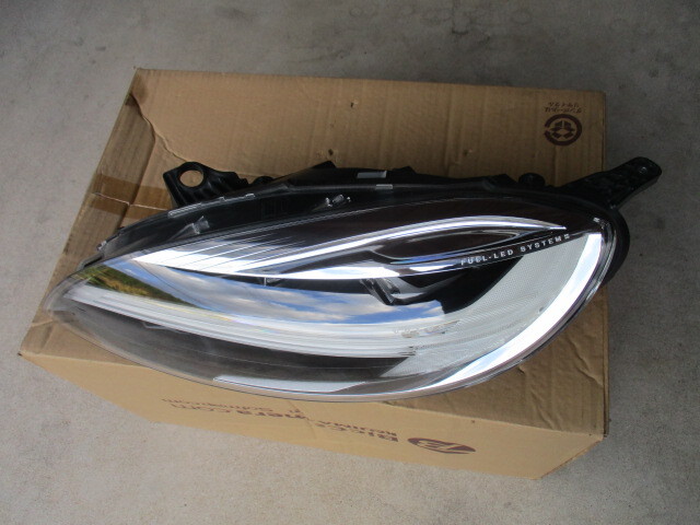 送料無料 MB系 ボルボ V40 LED 左ヘッドライト 31677024拍卖