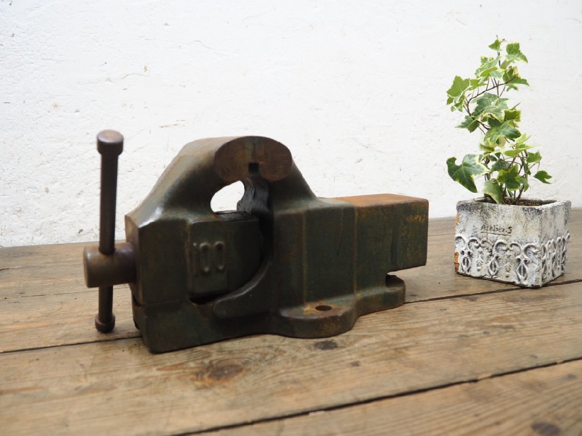 ユS0163◆③重量14,5kg◆口幅10cm◆口開11cm◆大きな中古の万力◆バイス クランプ 工具 工業系 大工道具 レトロ ビンテージS笹4拍卖