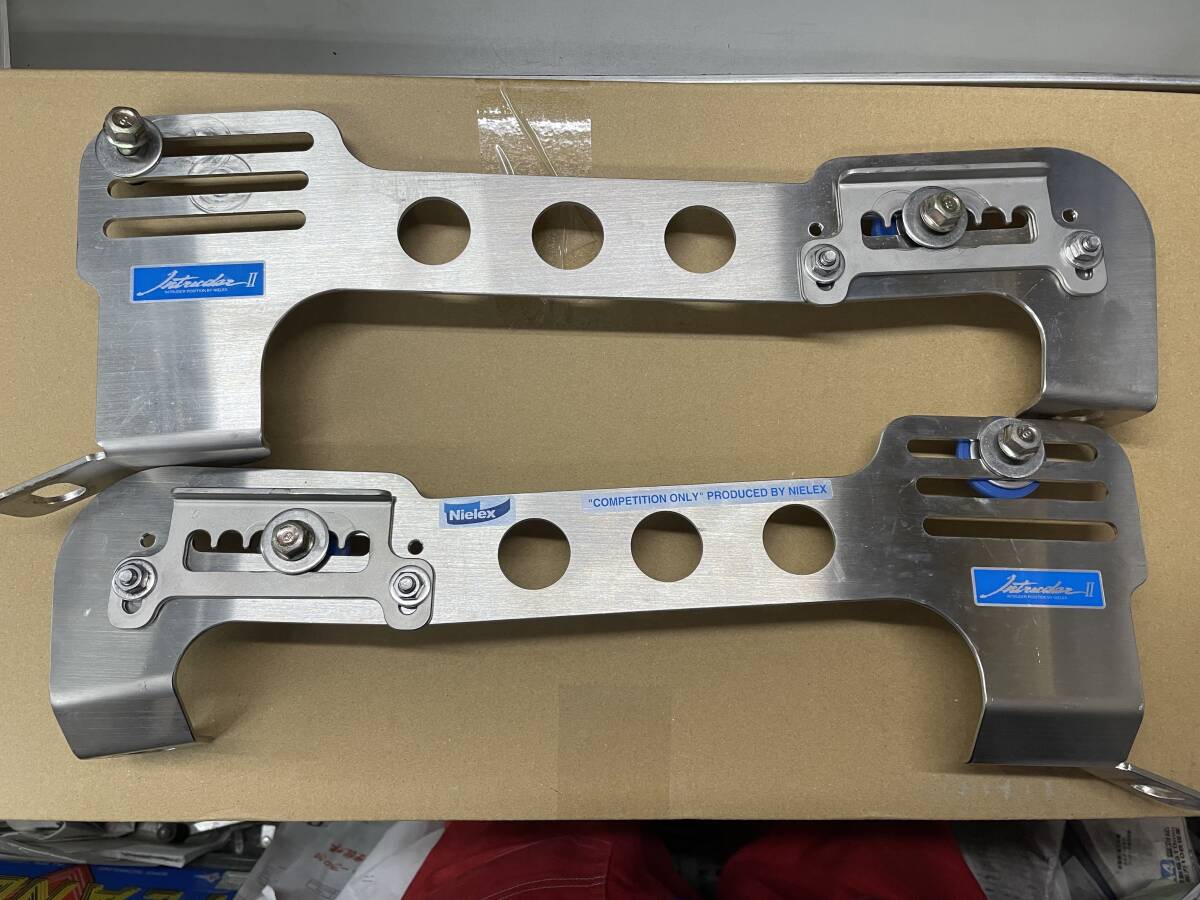 AZ-1 CARA キャラ用 ニーレックス イントルーダー2 シートレール ブリットフルバケ エグザス3で使用 サイズM拍卖