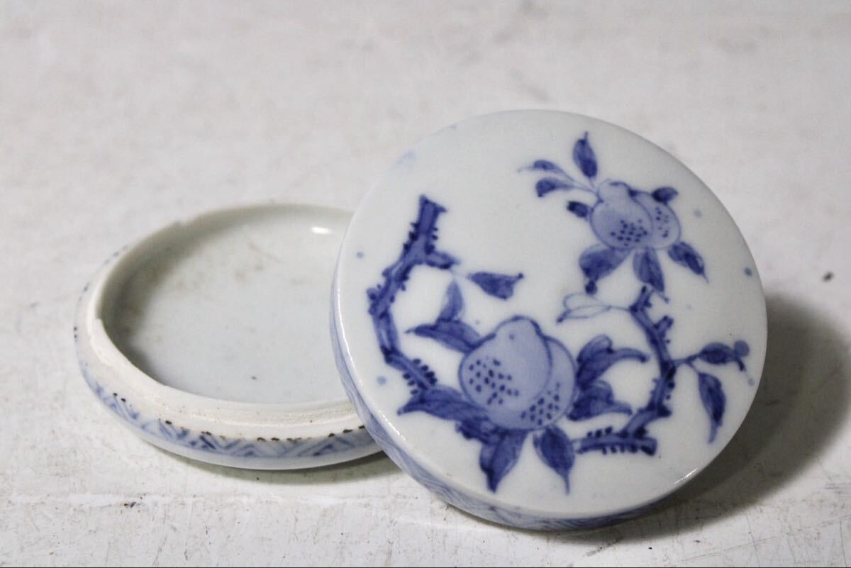 【英】B425 時代 染付香合 中国美術 朝鮮 韓国 香道具 盒子 蓋物 青花 骨董品 美術品 古美術 時代品 拍卖