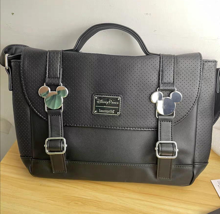ディズニー Disney Mickey Mouse US公式商品 ミッキーマウス ミッキー メッセンジャーバッグ かばん グッズ拍卖