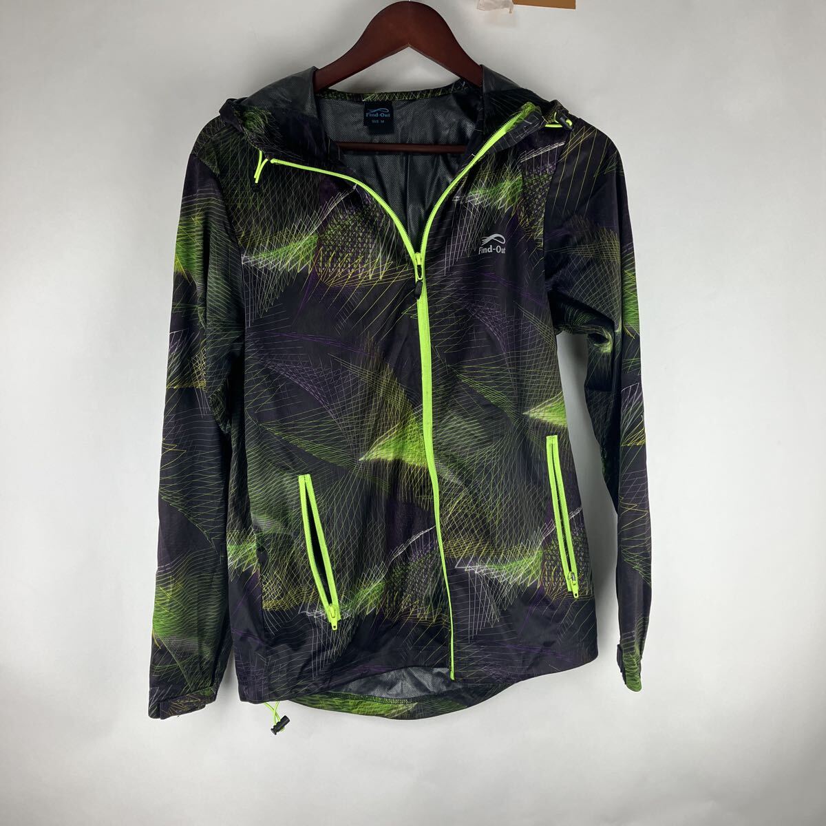 Find-Out ジャケット 薄手 パーカー 総柄 ナイロンジャケット ウィンドブレーカー スポーツウェア ランニングウェア拍卖