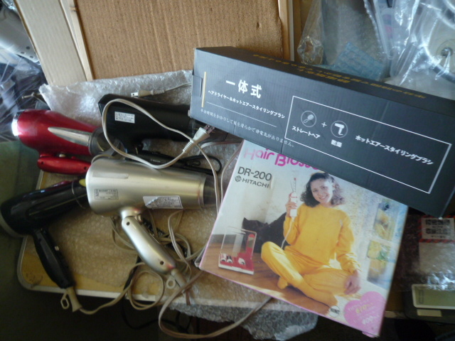ヘヤ ヘア ドライヤー ヘアブラシ 大量まとめて 部品取り用 ジャンク 現状渡し品 同梱不可拍卖