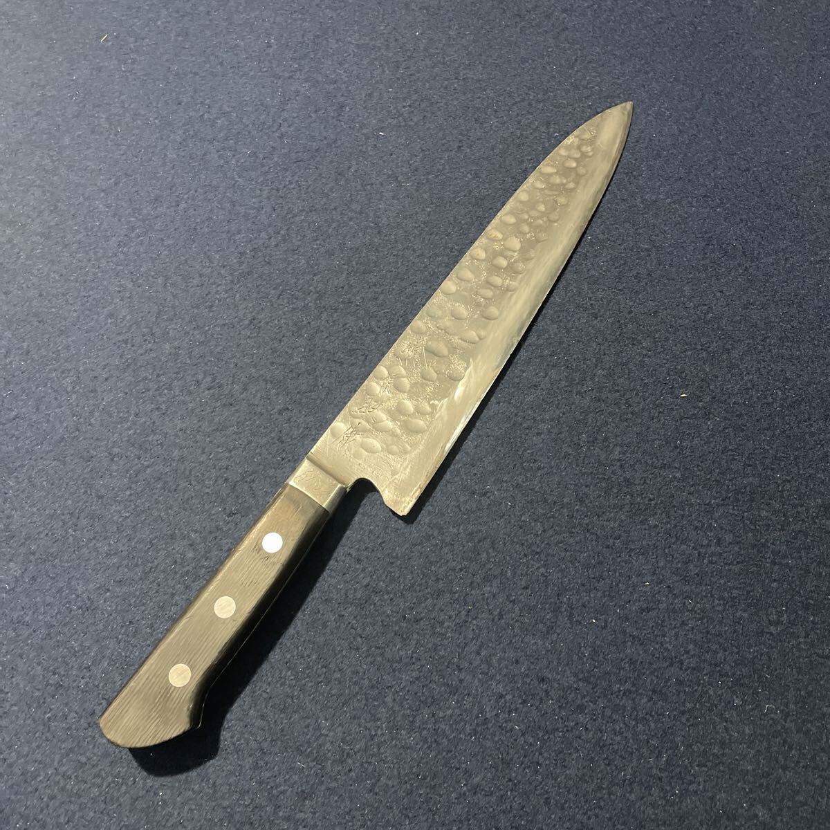 刀匠 藤原照康作 『幻の名刀』牛刀 全長約370mm 刃渡り約240mm 包丁 三徳包丁 調理器具拍卖