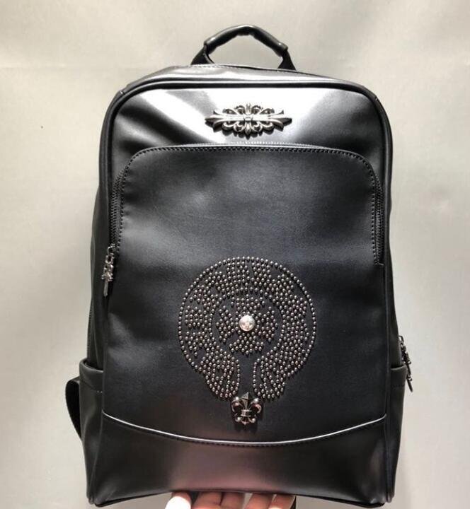 新入荷☆スタイリッシュカジュアル牛革バッグ*ショルダーバッグ*リュック*リベットランドセル旅行拍卖