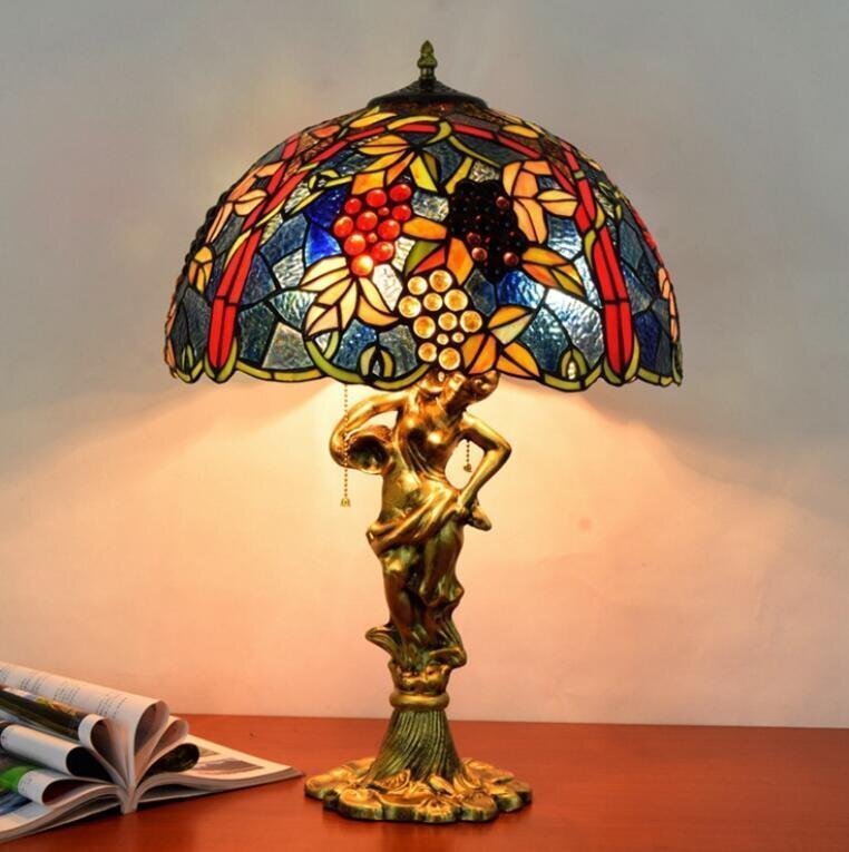 美品☆【ステンドランプ ステンドグラス アンティーク 花柄】レトロな雰囲気がおしゃれ★ヴィンテージ ティファニー 照明拍卖