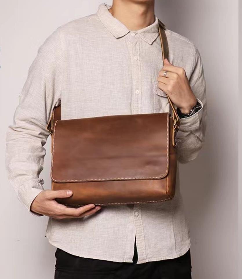 ☆職人手作りヌメ革 メンズショルダーバッ グ メッセンジャーバック 斜めがけ 肩掛け レザー ビジネスバッグ おしゃれ 大容量拍卖