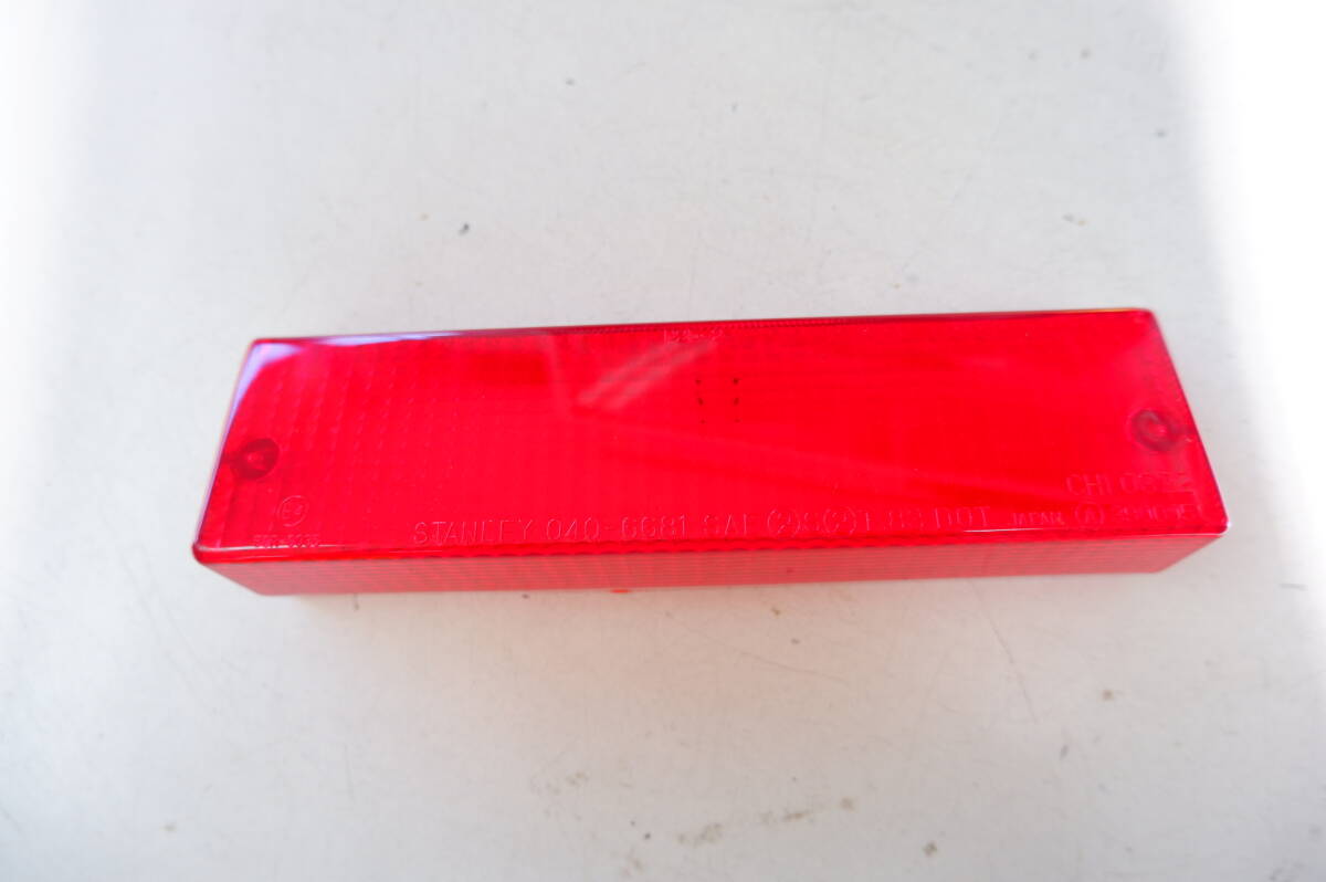 カワサキ GPZ900R ZX900A ニンジャ 純正未使用テールランプレンズ 51029-201拍卖