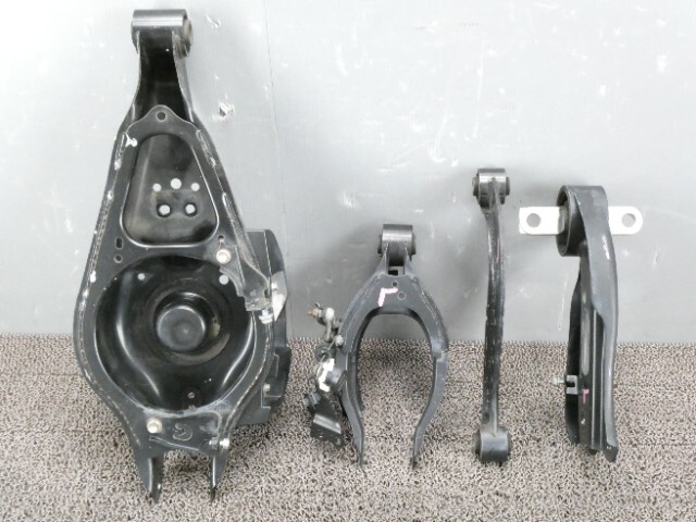 9336 トヨタ アルファード AGH30 後期 S-Cパッケージ リアアーム4点セット左 リアロアアーム左/リアアッパーアーム左 (N4-1)拍卖