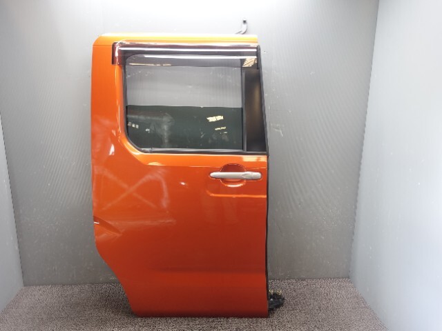 9317 ダイハツ ウェイク LA700S スライドドア右 リアドア右 リヤドア右 R71 (B3-4)拍卖