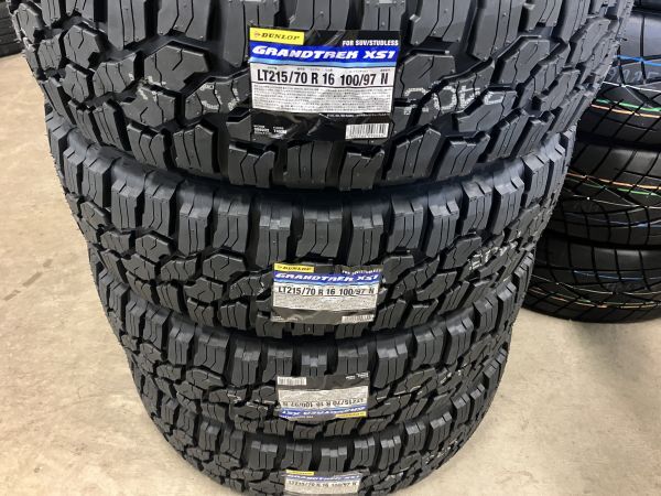 ◆新品スタッドレス 4本SET ダンロップ グラントレック XS1 215/70R16 100/97N LT ホワイトレター 25年製造 ジムニー シエラ ノマド他拍卖