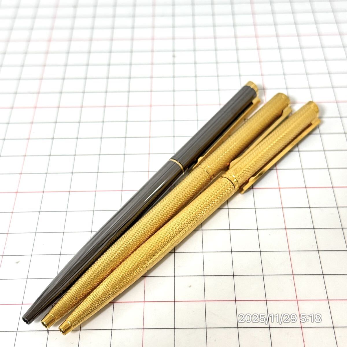 1000円〜 美品 まとめ dunhill ダンヒル dロゴ ゴールド コンビカラー ボールペン 筆記具 3点セット 拍卖