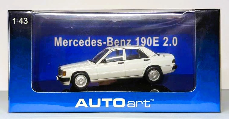 【 Autoart 】1:43 Mercedes-Benz 190E 2.0 (W201) 1996 #56131拍卖