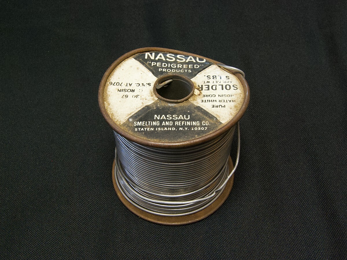 ♪♪Nassau AT-7076 Solder 1.8mm径 切売り30cm単位、ナッソー ハンダ #2382♪♪拍卖