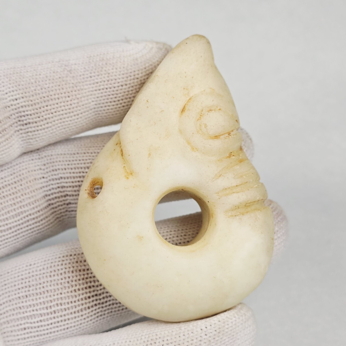 骨董品 古石器 漢白玉 手彫 玉豚龍 根付 玉佩 中国古美術 激安拍卖