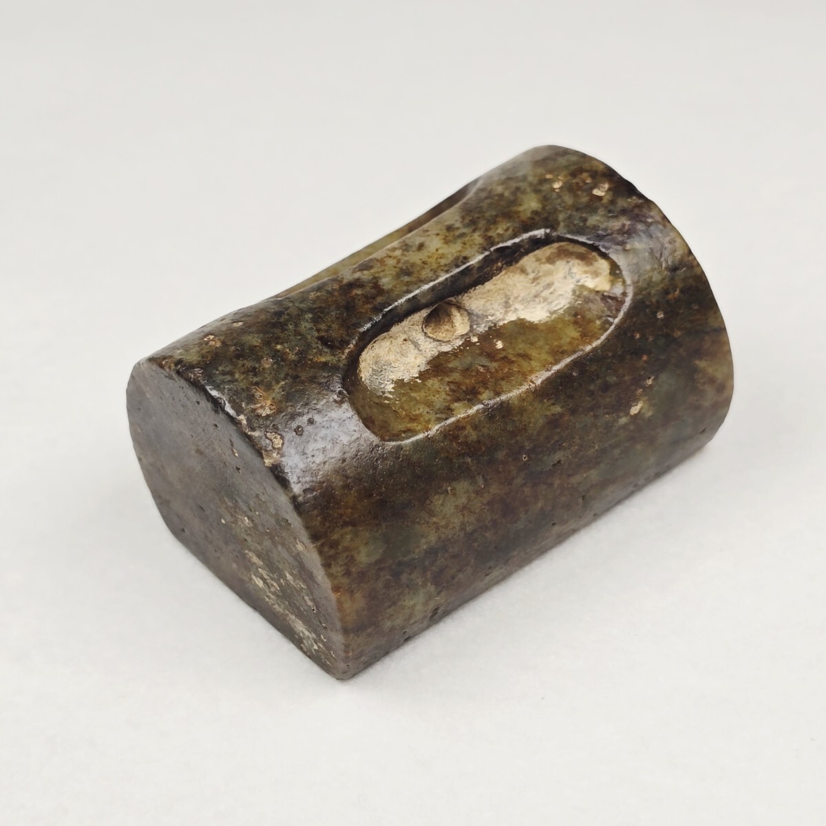 超レア 高古石器 古玉 手彫 印鑑 置物 根付 印字文不明 激安拍卖