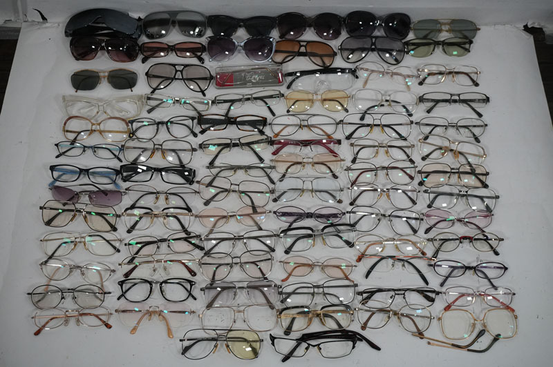 【L855】大量まとめ売り 眼鏡 メガネ フレーム サングラス 75点以上 アイウェア 部品取り パーツ拍卖