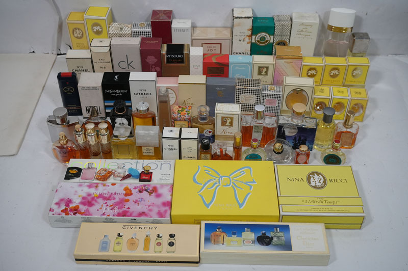 【L886】香水まとめ売り 約10kg以上 CHANEL/シャネル GUCCI /グッチ Christian Dior/ディオール NINARICCI/ニナリッチ 残量多め多数 T拍卖