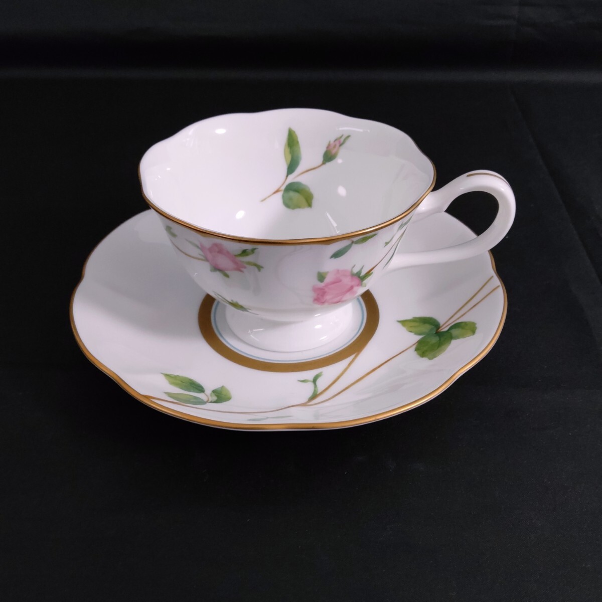 ナルミ 薔薇柄 カップ&ソーサー1客セット【中古品】xy521501拍卖