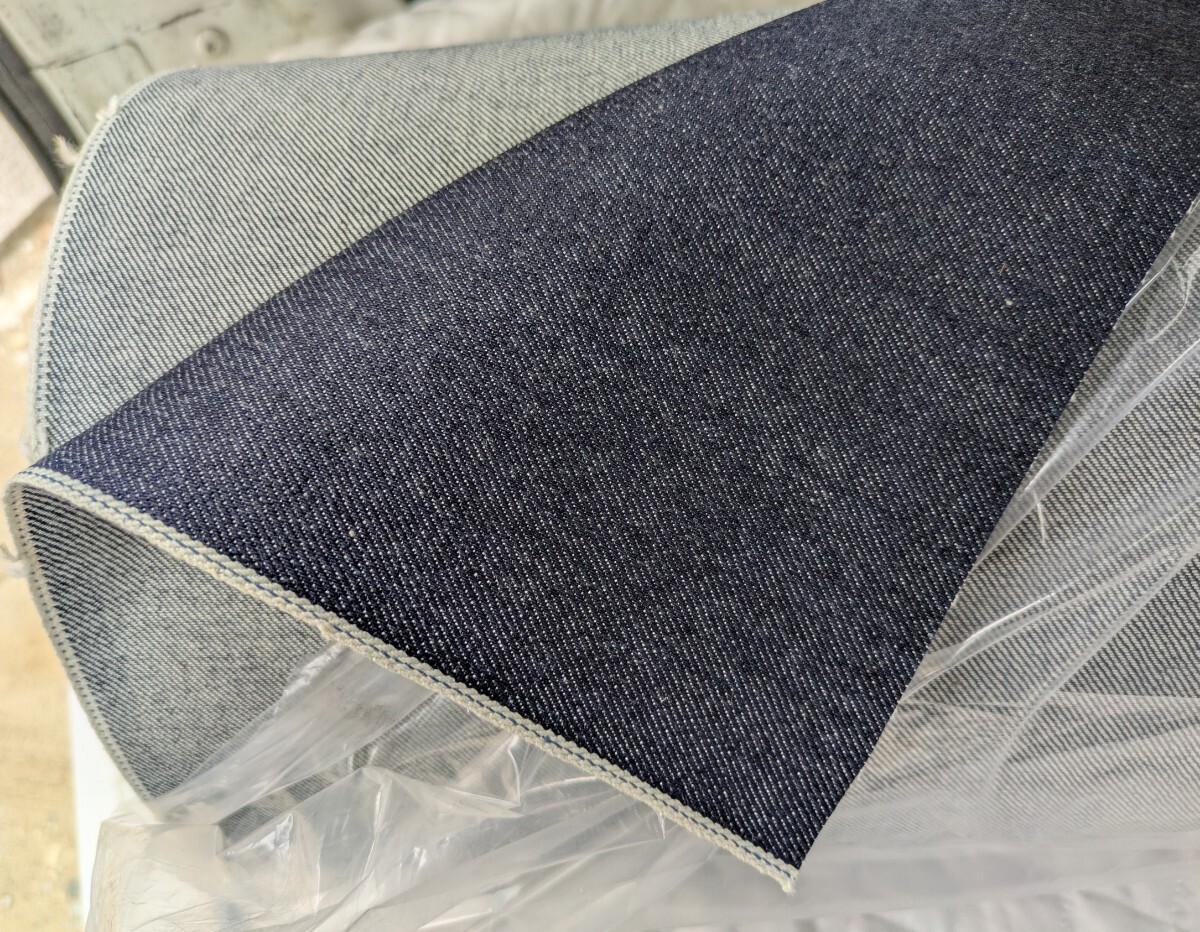 訳あり 産地 岡山県 井原デニム セルヴィッチインディゴデニム 80cm幅 13.5oz 54m巻 生地 日本製 KAI66拍卖