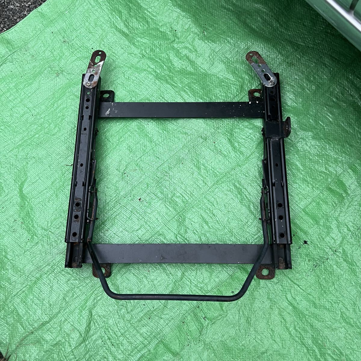 マツダ ロードスター NA NB 6 8 C E シート レール ブリッド BRIDE 運転席 側 右 R RECARO サイド 留め フルバケ ロー Mazda ユーノス拍卖