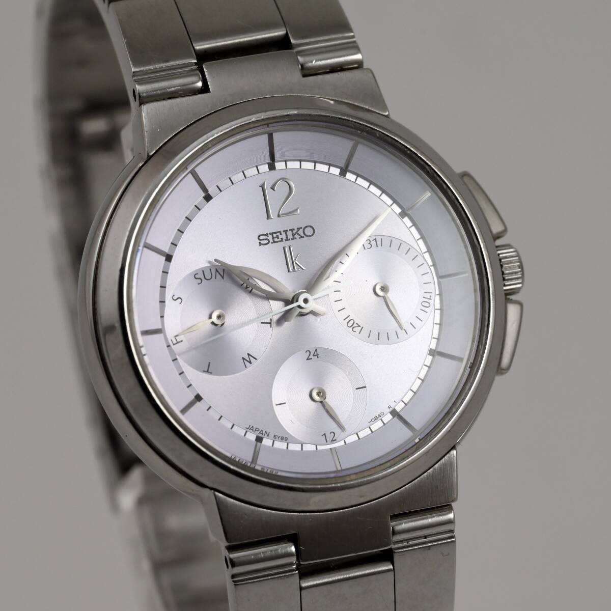 【SEIKO】 セイコー QUARTZ ルキア LUKIA 32mm パープルトーン文字盤 ユニセックス クォーツ デイデイト Ref.5Y89-0B70 $P56-793-3A保拍卖