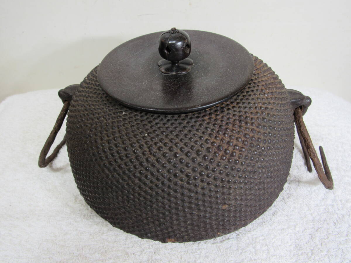 茶釜 鉄釜 骨董 茶道具 茶器 抹茶道具 茶懐石 あられ アンティーク 中古拍卖