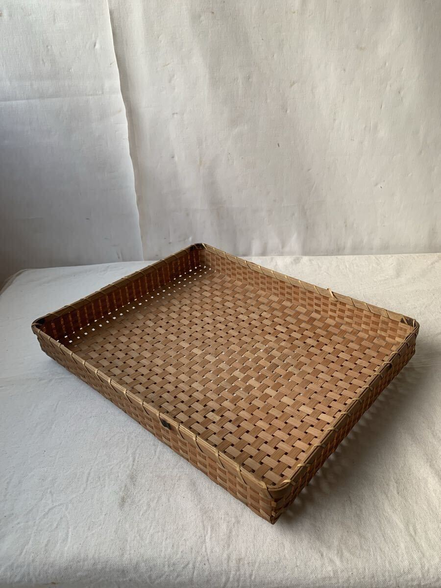 美品 しっかり編まれた竹カゴ竹かご籠 古民具民家民藝竹細工天然素材生活小物入れ収納陳列レトロ古道具古物骨董インテリア伝統工芸店舗什器拍卖