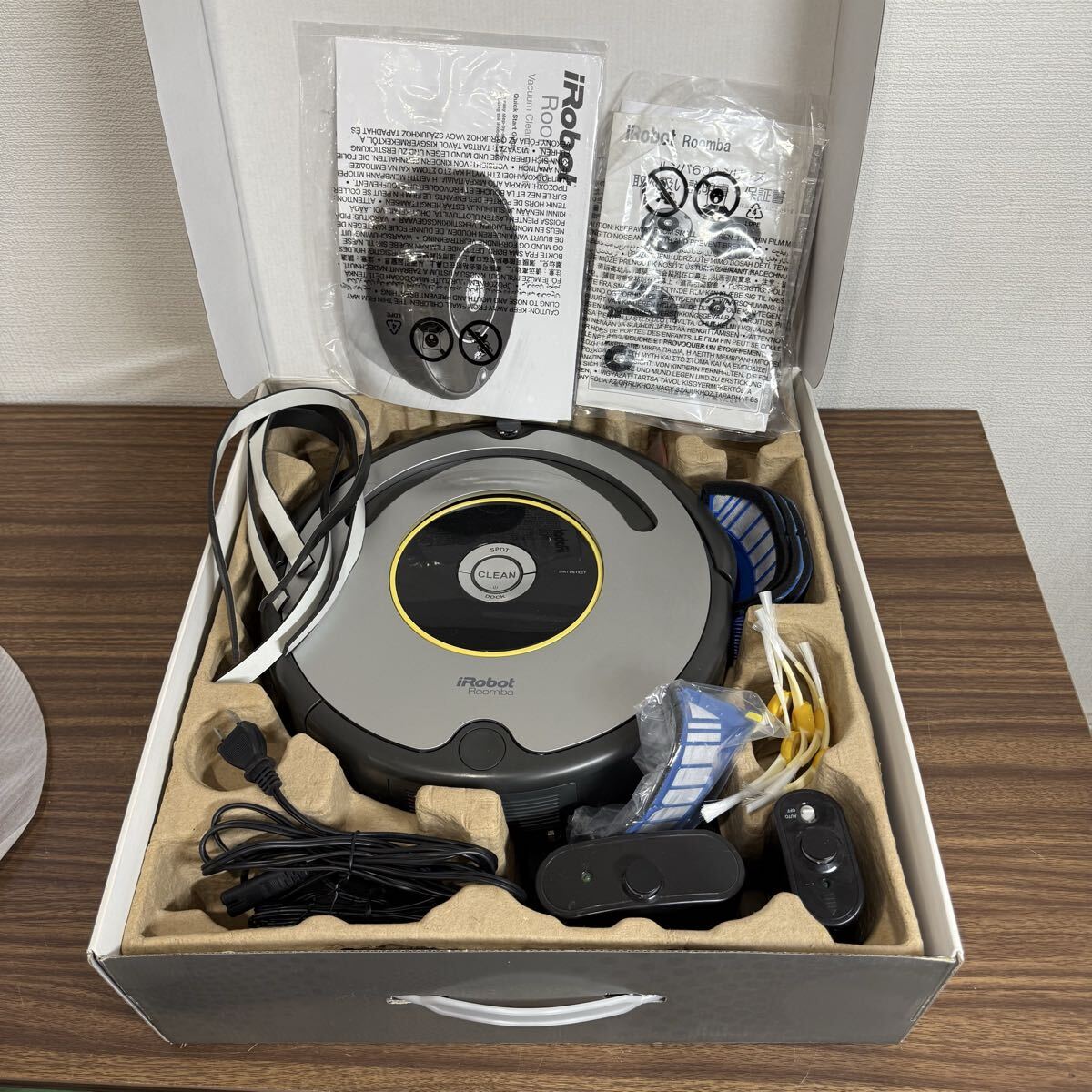 OYF797 iRobot アイロボット Roomba 630 ルンバ ロボット掃除機 ロボットクリーナー 付属品 箱付き ジャンク拍卖