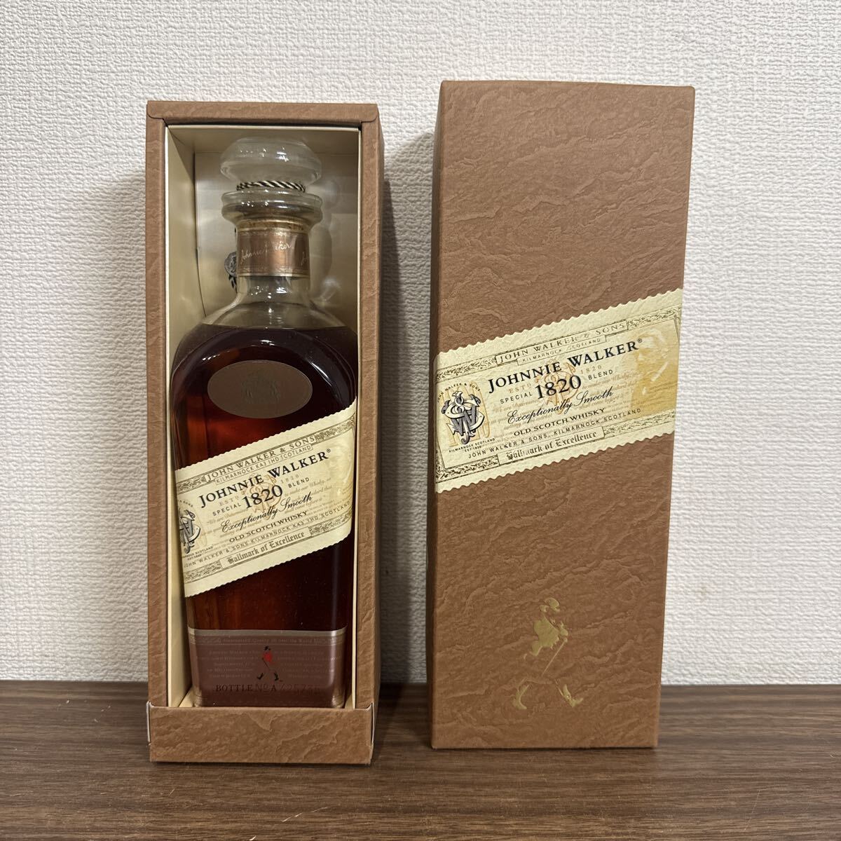 OYX23【未開栓★】ジョニーウォーカー JOHNNIE WALKER1820年 スコッチウイスキー 内容量 700ml 40%拍卖