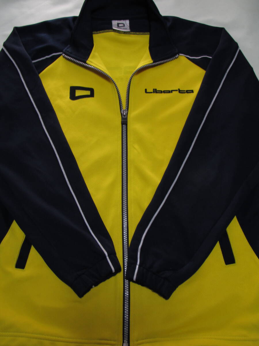 B 中古 Liberta リベルタ サッカースクール 160cm トレーニングウェア ジャージ 上 ジャケット 上着拍卖