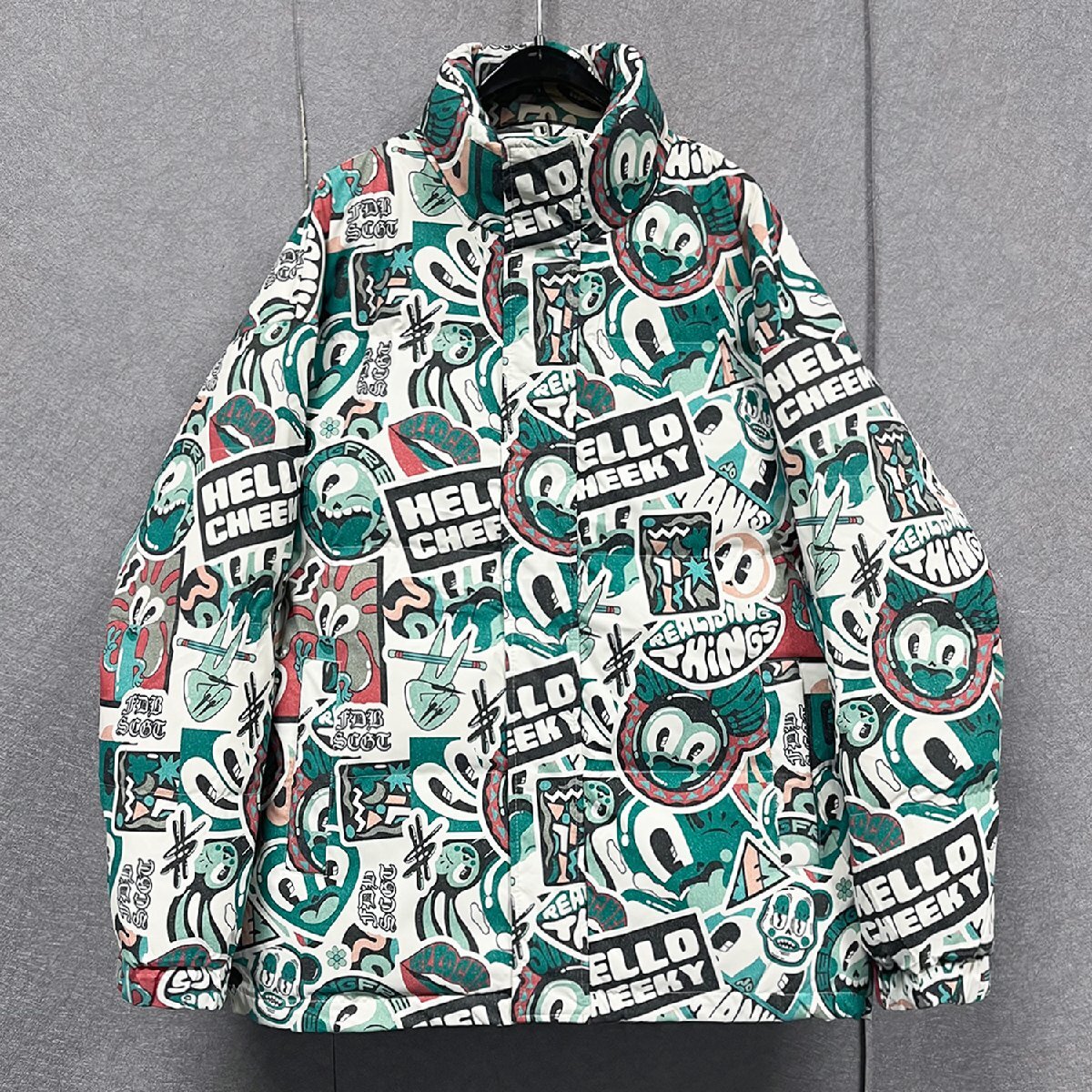 ダウンジャケット イタリア製造 ダックダウン90% 防寒 保温 軽量 ふんわり 撥水 総柄 遊び心 立ち襟 個性 アウター カジュアル SIZE:2XL拍卖