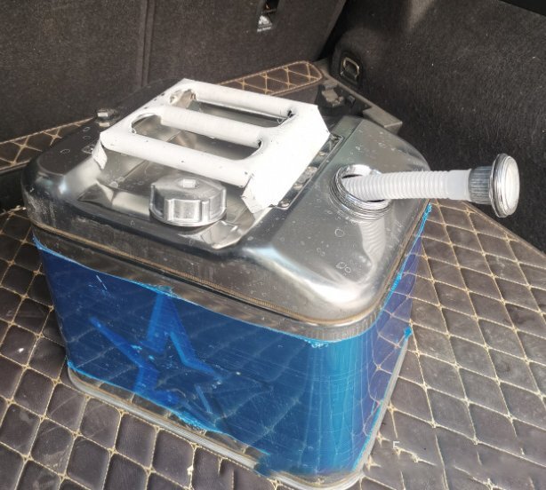 最新型 ガソリン携行缶 灯油タンク ポータブル燃料タンク 軽量耐久 ステンレス 防錆 防爆 持ち運び便利 20L 1148拍卖