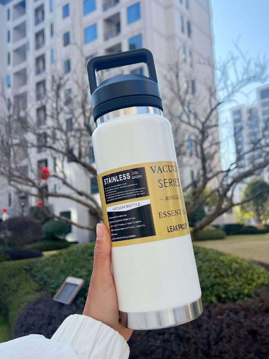 スポーツ ウォーターボトル 800ml ハンドル付き ステンレス鋼 真空漏れ防止ローラー アウトドア キャンプ 775拍卖