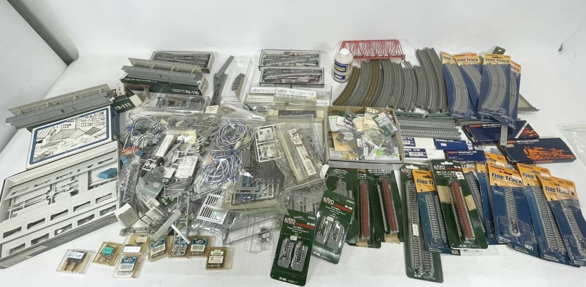 まとめ売り 未開封あり Nゲージ KATO TOMIX 線路 パーツ 室内照明 電動ポイント 橋 カトー トミックス 他 1円~ A21拍卖